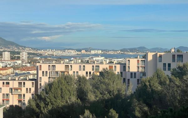 Appartement à vendre    3 pièces • 71 m2 La Seyne-sur-Mer