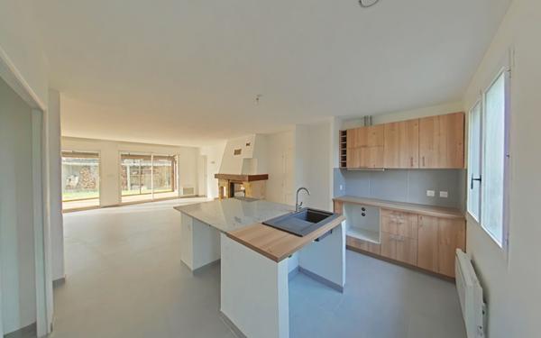 Maison à louer    4 pièces •  Romans-sur-Isère