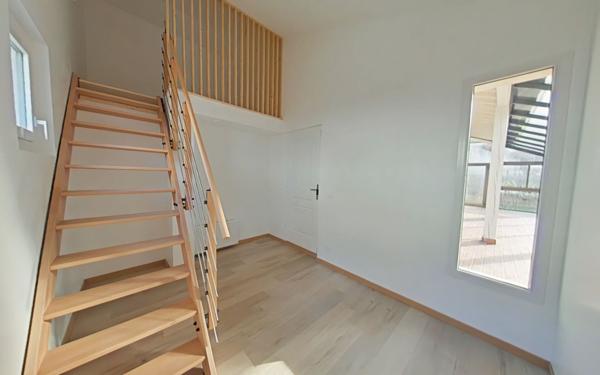 Maison à louer    4 pièces •  Romans-sur-Isère