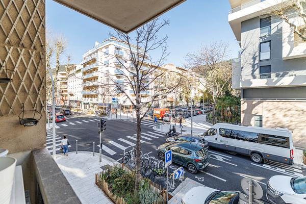 Appartement 4 pièces à vendre à Nice Riquier - Emplacement d'exception