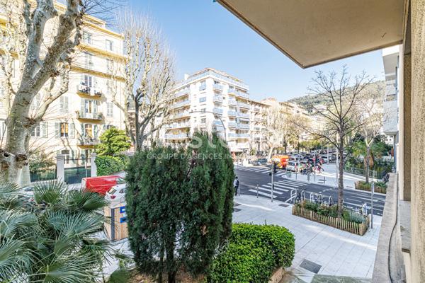 Appartement 4 pièces à vendre à Nice Riquier - Emplacement d'exception