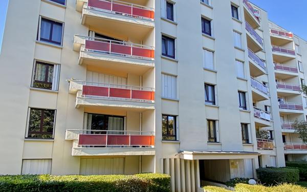 Appartement à vendre    3 pièces • 92 m2 Cormontreuil