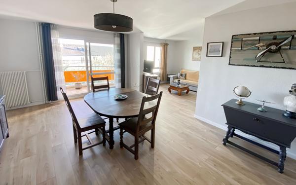 Appartement à vendre    3 pièces • 92 m2 Cormontreuil