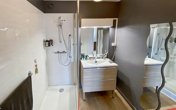 Appartement à vendre    3 pièces • 92 m2 Cormontreuil