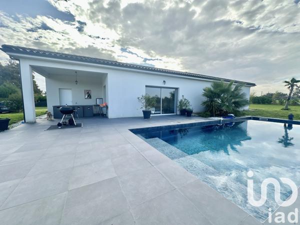 Maison 5 pièces de 145 m² à Castelsarrasin (82100)