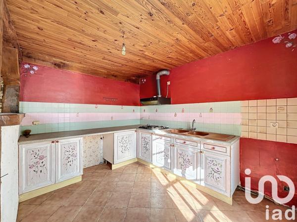 Maison de campagne 4 pièces de 82 m² à Chamboulive (19450)