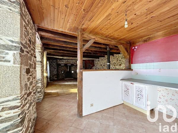 Maison de campagne 4 pièces de 82 m² à Chamboulive (19450)