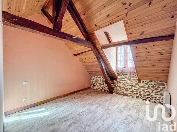 Maison de campagne 4 pièces de 82 m² à Chamboulive (19450)