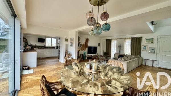 Maison à vendre 6 pièces 140 m² Lésigny