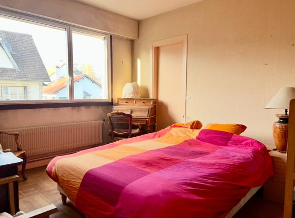 Appartement 4 pièces - 92 m² Bien prestige