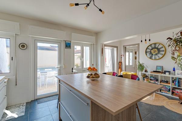 Maison à vendre |                                       Bègles |                                        5 pièces  |  140 m²