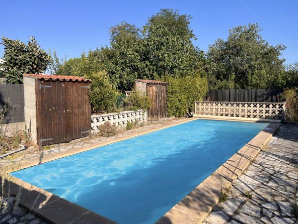 Maison
         4 pièces
        - 90 m² Exclusivité 289 000 € *