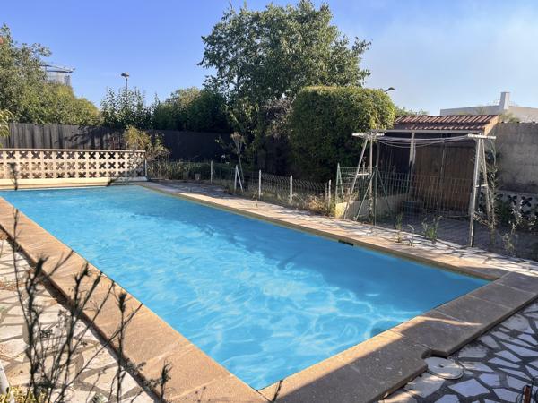 Maison
         4 pièces
        - 90 m² Exclusivité 289 000 € *