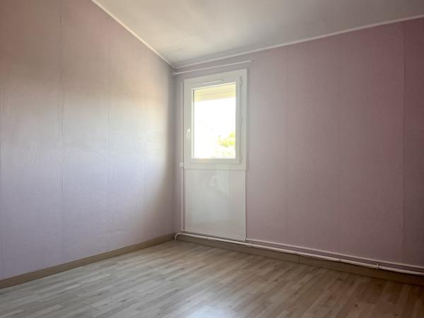 Maison
         4 pièces
        - 90 m² Exclusivité 289 000 € *