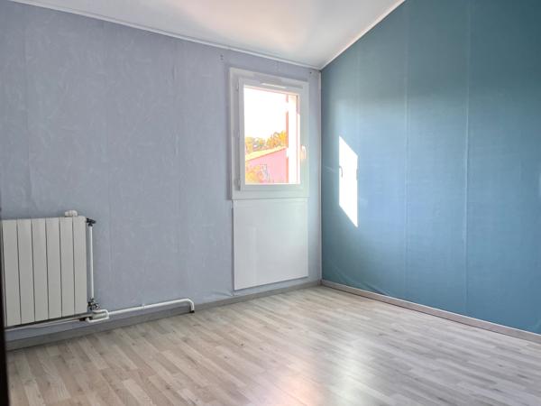 Maison
         4 pièces
        - 90 m² Exclusivité 289 000 € *