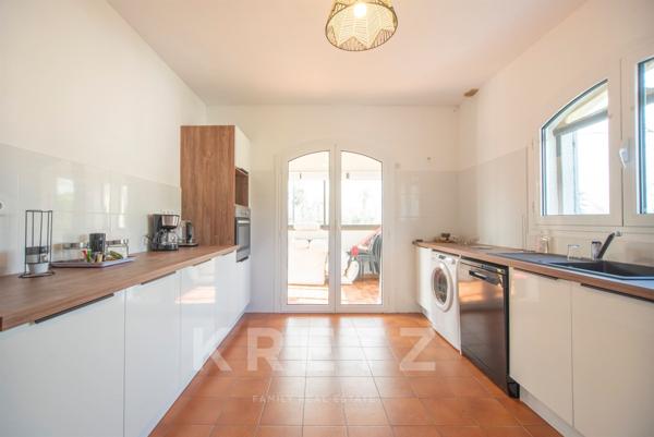 Lucciana – Villa 224 m² à 400 m de la mer – Parcelle 1 192 m²