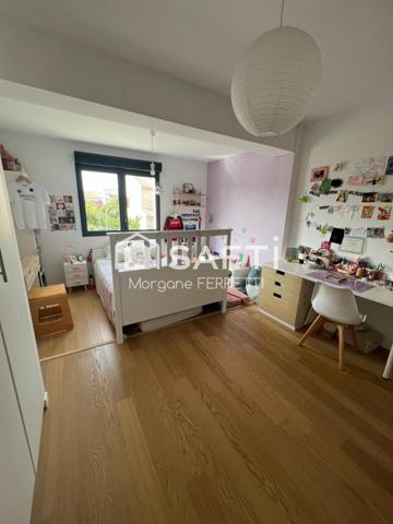 MAISON FAMILIALE 150 M² SUR TERRAIN DE 319 M² AVEC PISCINE