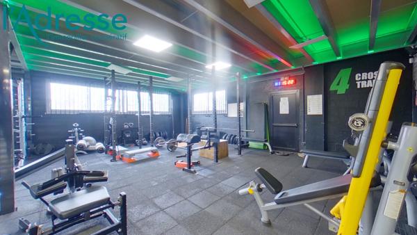 Emplacement idéal, à Deux Pas du RER A