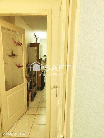 PROCHE ETANG DES FORGES DANS UNE COPRO RECENTE