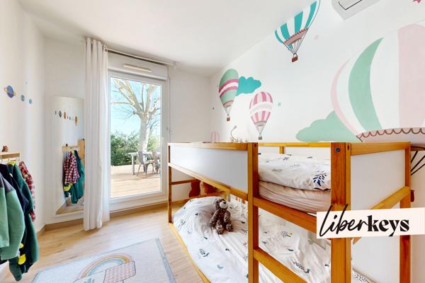 EXCLUSIVITÉ – Appartement 4 pièces de 87m² avec jardin privatif de 128m², grande terrasse, cave et stationnement