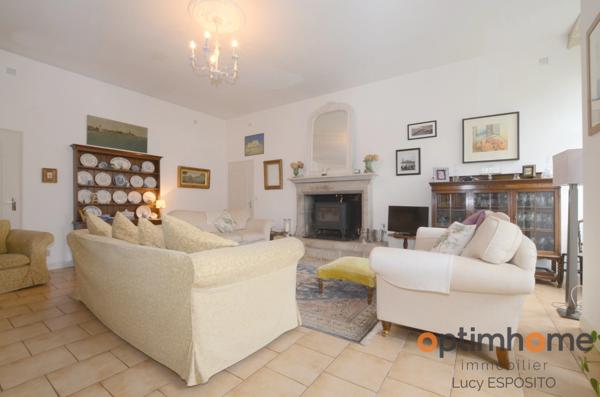 ✨ Rare Prieuré Historique au Cœur de Nanteuil-en-Vallée ✨