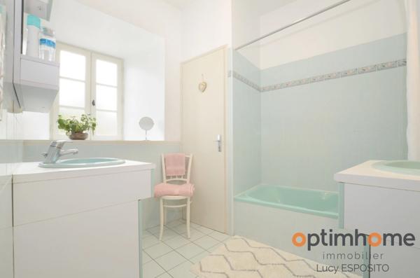 ✨ Rare Prieuré Historique au Cœur de Nanteuil-en-Vallée ✨