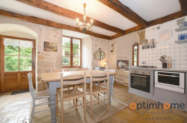 ✨ Rare Prieuré Historique au Cœur de Nanteuil-en-Vallée ✨