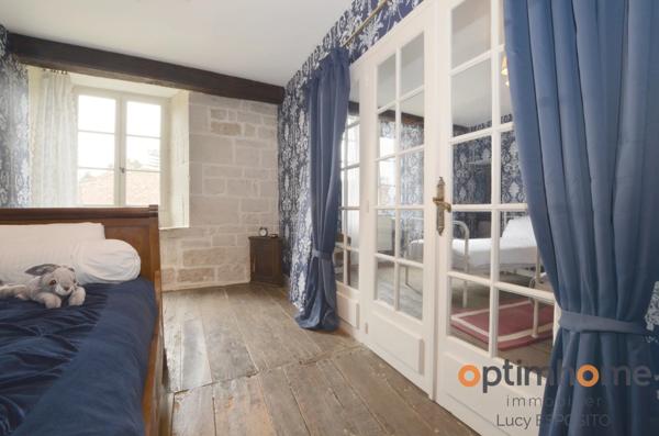 ✨ Rare Prieuré Historique au Cœur de Nanteuil-en-Vallée ✨