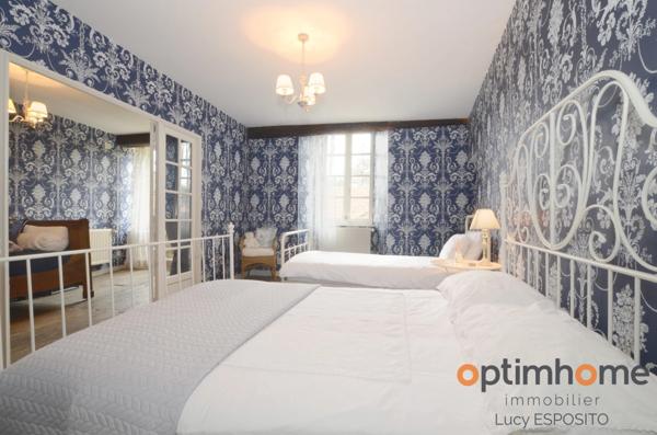 ✨ Rare Prieuré Historique au Cœur de Nanteuil-en-Vallée ✨