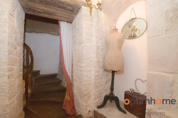 ✨ Rare Prieuré Historique au Cœur de Nanteuil-en-Vallée ✨