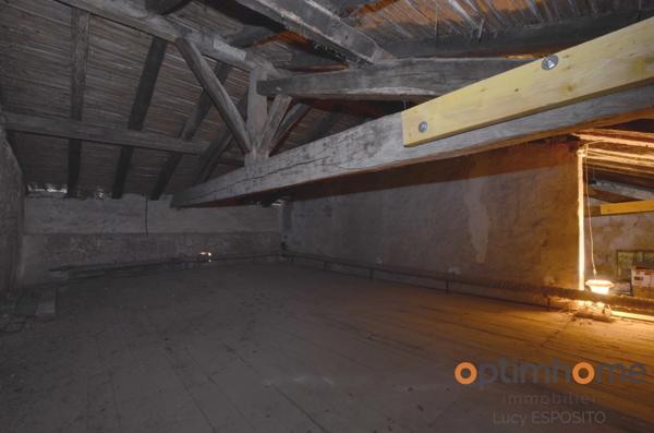 ✨ Rare Prieuré Historique au Cœur de Nanteuil-en-Vallée ✨