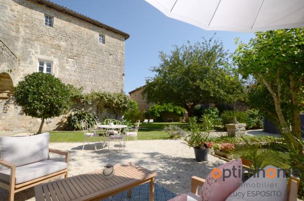 ✨ Rare Prieuré Historique au Cœur de Nanteuil-en-Vallée ✨