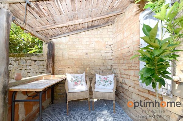 ✨ Rare Prieuré Historique au Cœur de Nanteuil-en-Vallée ✨