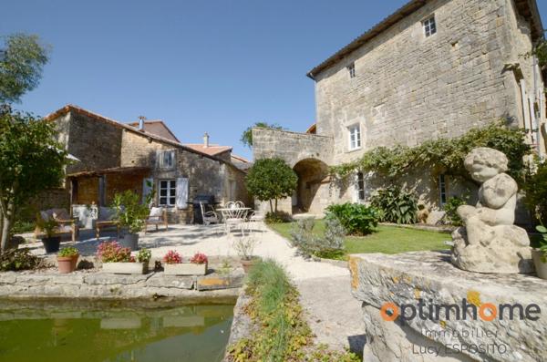 ✨ Rare Prieuré Historique au Cœur de Nanteuil-en-Vallée ✨