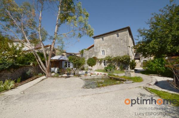 ✨ Rare Prieuré Historique au Cœur de Nanteuil-en-Vallée ✨