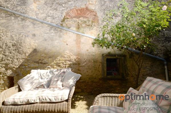 ✨ Rare Prieuré Historique au Cœur de Nanteuil-en-Vallée ✨