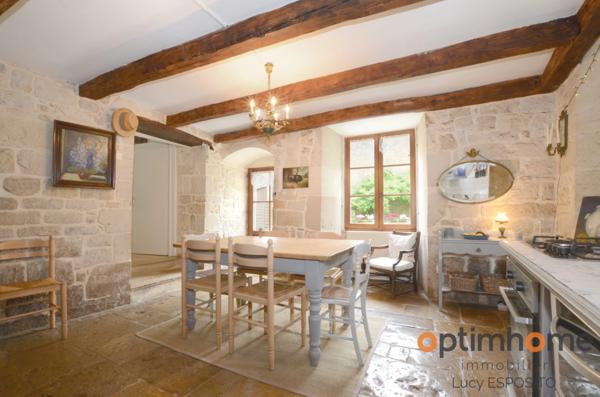 ✨ Rare Prieuré Historique au Cœur de Nanteuil-en-Vallée ✨