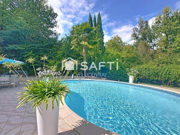 Maison cinq chambres à cinq 10 minutes de Lafrancaise