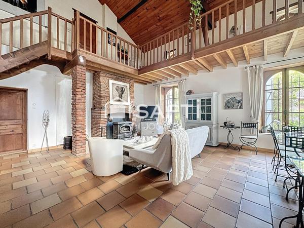 Maison cinq chambres à cinq 10 minutes de Lafrancaise