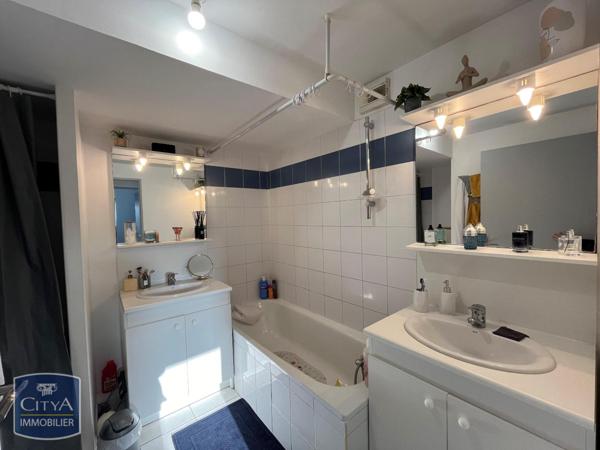 Appartement à louer 3 pièces 69.65m²