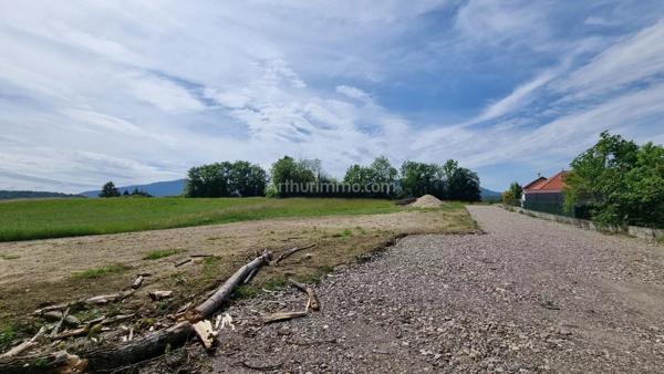 Vente Terrain 830 m2 à Belley