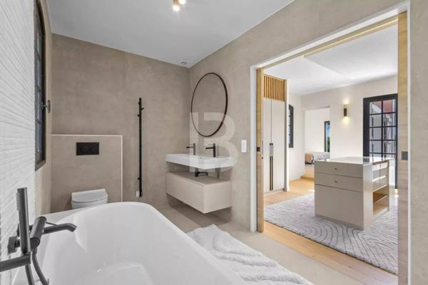 Luxueuse propriété à vendre dans le prestigieux quartier de Castellaras