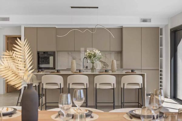 Luxueuse propriété à vendre dans le prestigieux quartier de Castellaras