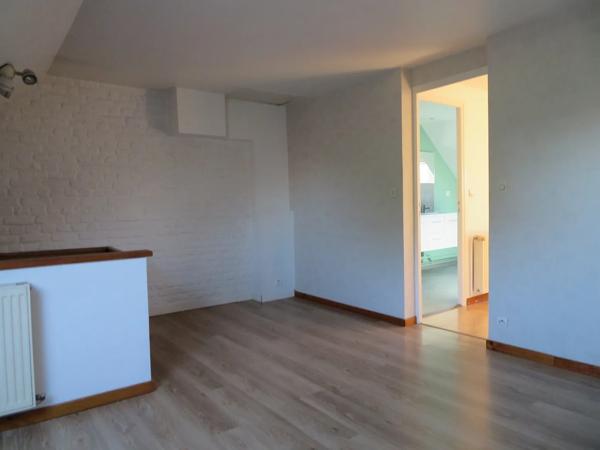 Situé rue d'Isly à LILLE, à proximité du métro Cormontaigne, je suis une maison de 120M² en très bon état comprenant…