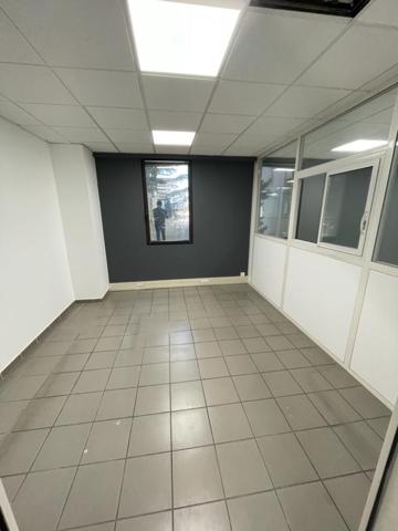 Bureaux avec parkings à louer - ZI Les Paluds - Aubagne