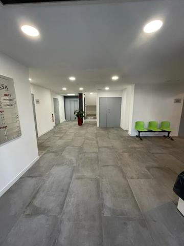 Bureaux avec parkings à louer - ZI Les Paluds - Aubagne