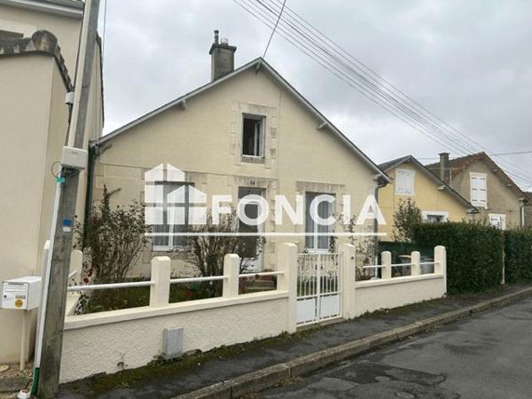 Location Maison 5 pièces 116.52 m² - 17 RUE DU GRAND RONDEAU Poitiers 86000