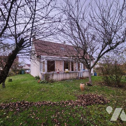 Maison familiale sur sous-sol total, Lotissement calme, proche centre-ville