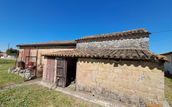 Maison à vendre    4 pièces •  Ribagnac