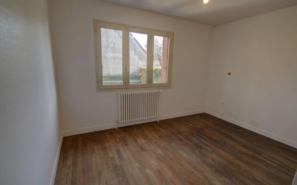 Maison à vendre    5 pièces • 118 m2 Ingré